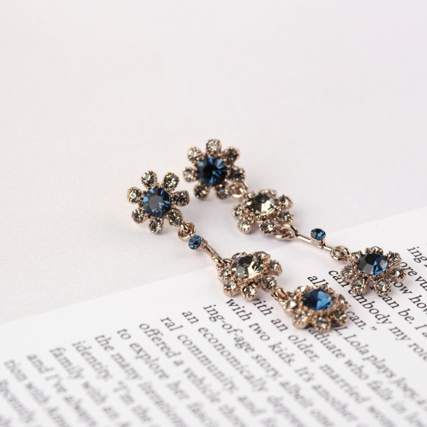 <b><p>925silver Loire Unknown Drop Earrings Bold</p></b><b><p>925silver ロワール オンバル ドロップイヤリング ボド 芸能人 アンティーク</p></b><br /><br /><p align='center'>