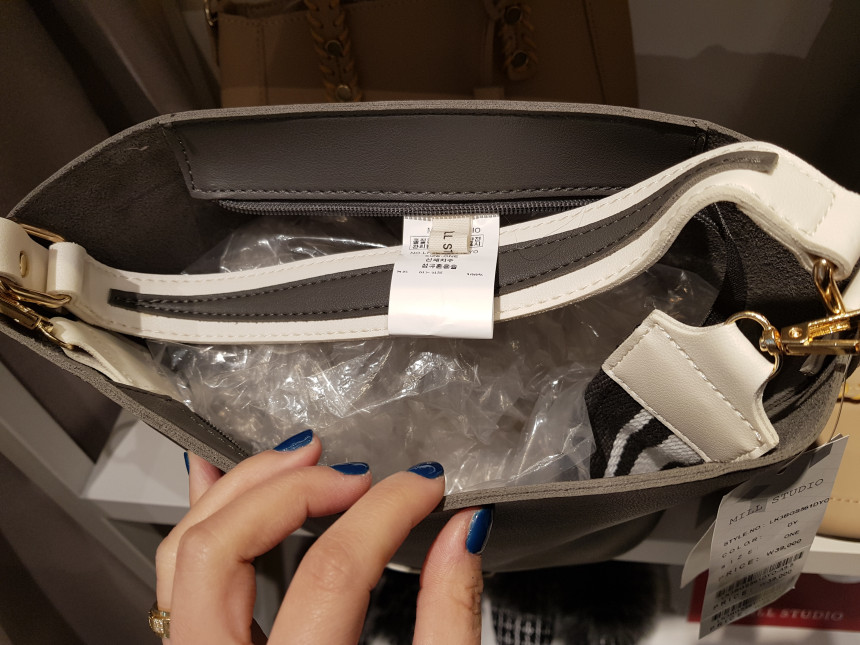 <b><p>Wheat Studio shoulder bag LK3BGS561 Women's</p></b><b><p>小麦スタジオすっきり柄ショルダーバッグLK3BGS561女性コーディネート日常のファッション清純なデ</p></b><br /><br /><p align='center'>