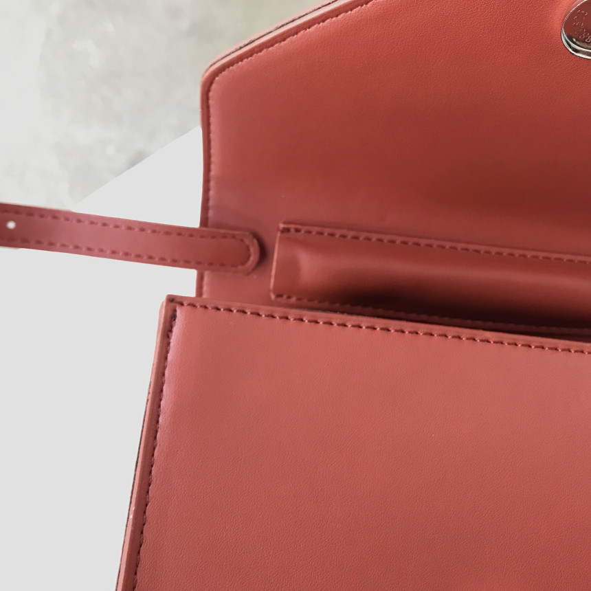 <b><p>Mini Square Shoulder Bag 3COL Daily Box Fashion</p></b><b><p>ミニ正方形スクエアショルダーバッグ3COLデイリーボックスバッグファッション女性四角クロスバック</p></b><br /><br /><p align='center'>