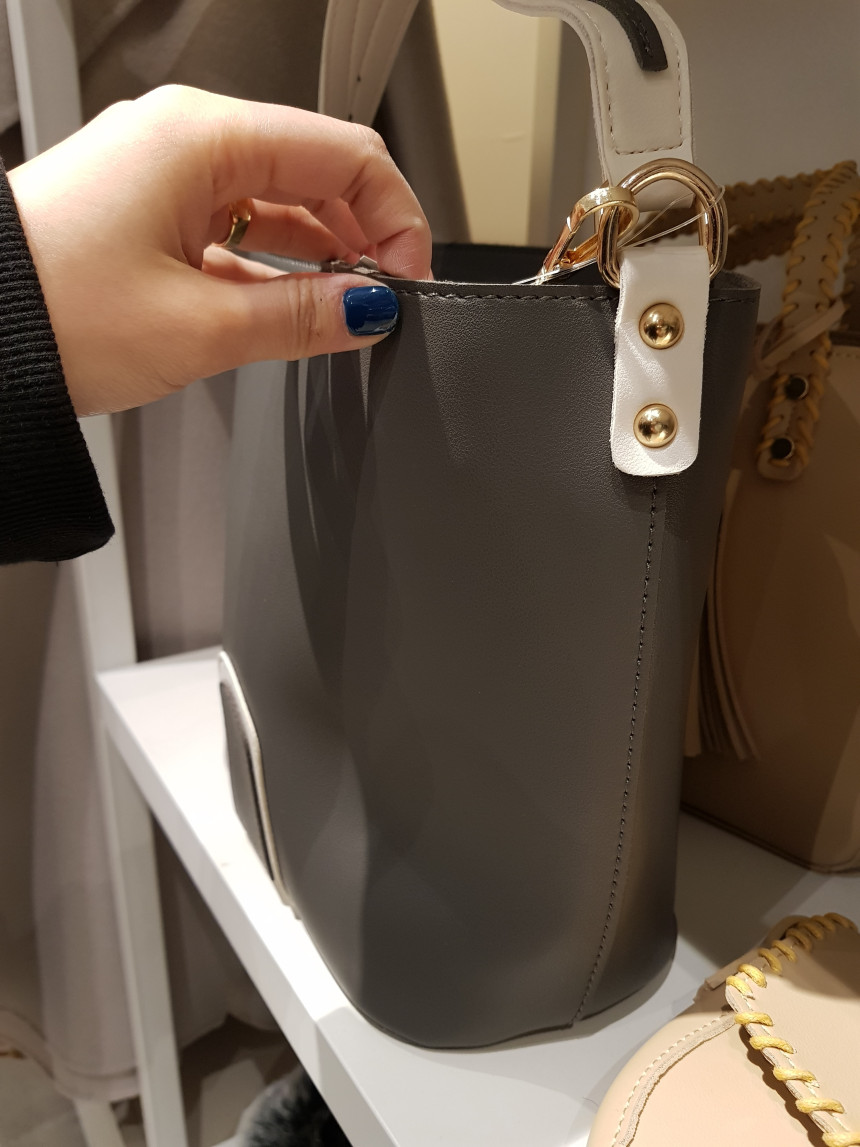 <b><p>Wheat Studio shoulder bag LK3BGS561 Women's</p></b><b><p>小麦スタジオすっきり柄ショルダーバッグLK3BGS561女性コーディネート日常のファッション清純なデ</p></b><br /><br /><p align='center'>