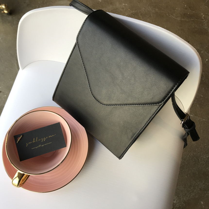 <b><p>Mini Square Shoulder Bag 3COL Daily Box Fashion</p></b><b><p>ミニ正方形スクエアショルダーバッグ3COLデイリーボックスバッグファッション女性四角クロスバック</p></b><br /><br /><p align='center'>