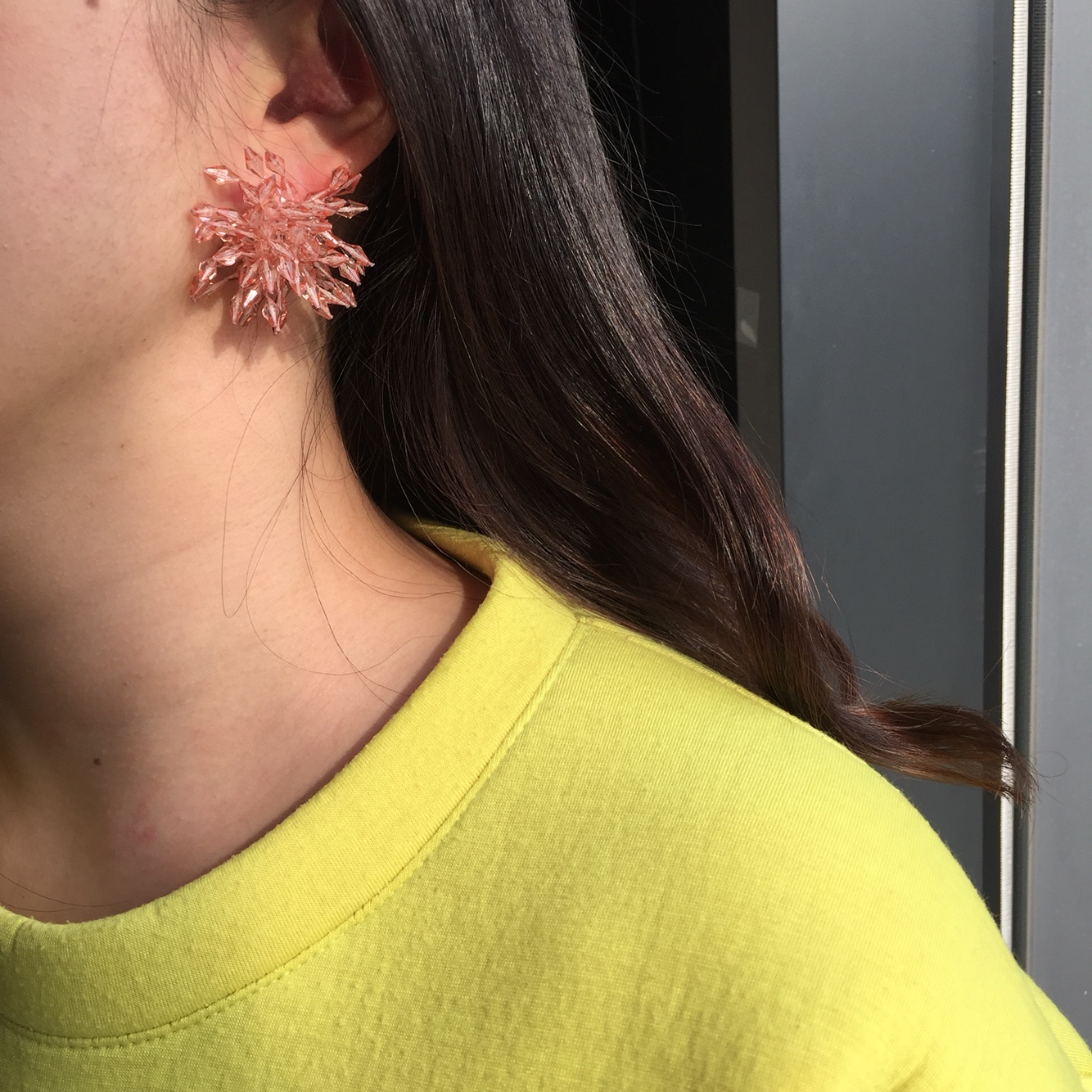 <b><p>Kim Hee Sun and Na Yog Flower earrings Small</p></b><b><p>キム・ヒソン、キム・ナヨンst 花のイヤリング スモールサイズ、 グィチ可能 トーク運転</p></b><br /><br /><p align='center'>