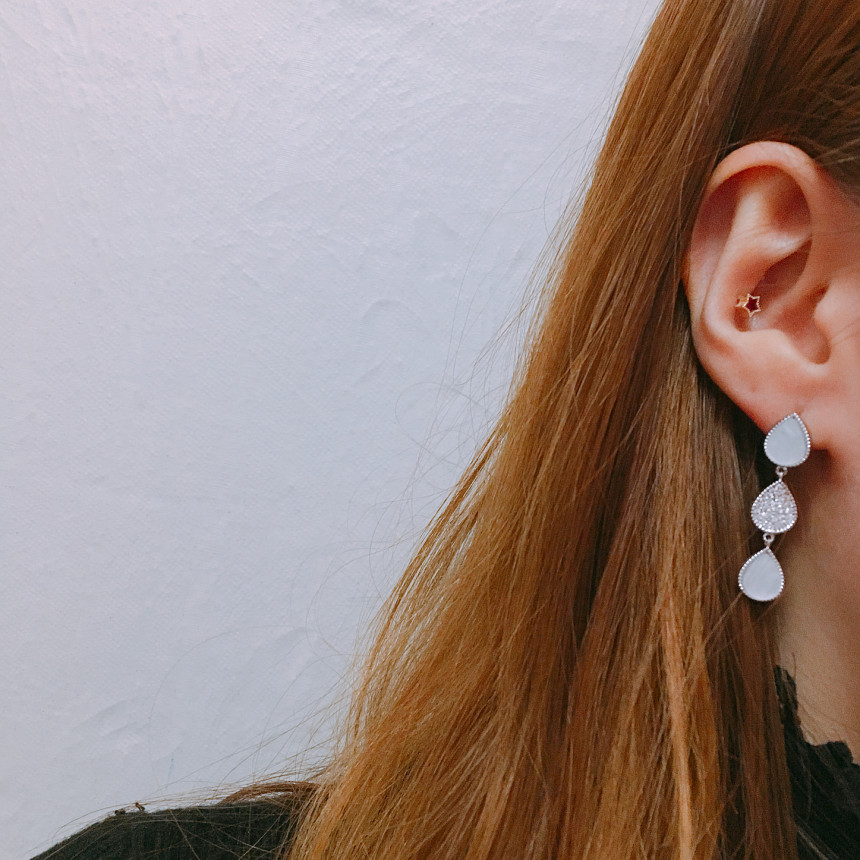 <b><p>Luce Drop Ear rings 2color LKJ1155 attractive</p></b><b><p>ルーチェ 螺鈿水滴ドロップイヤリング 2色 LKJ1155 魅力的な 女性が好きなギフト</p></b><br /><br /><p align='center'>