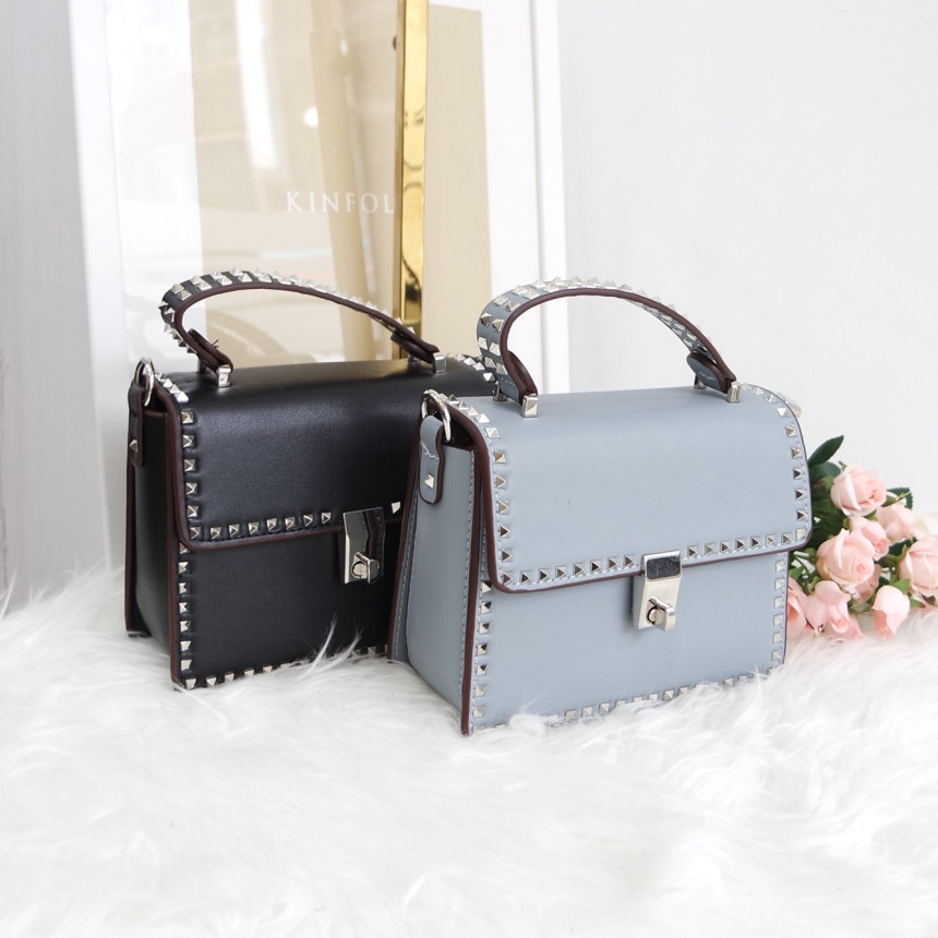 <b><p>3-Color Stud Chain Back ylish Lovely Ne Women's</p></b><b><p>3色のスタッドチェーンバックスタイリッシュなバッグ可愛いデルクアイテム女性らしいデザインショルダーバ</p></b><br /><br /><p align='center'>