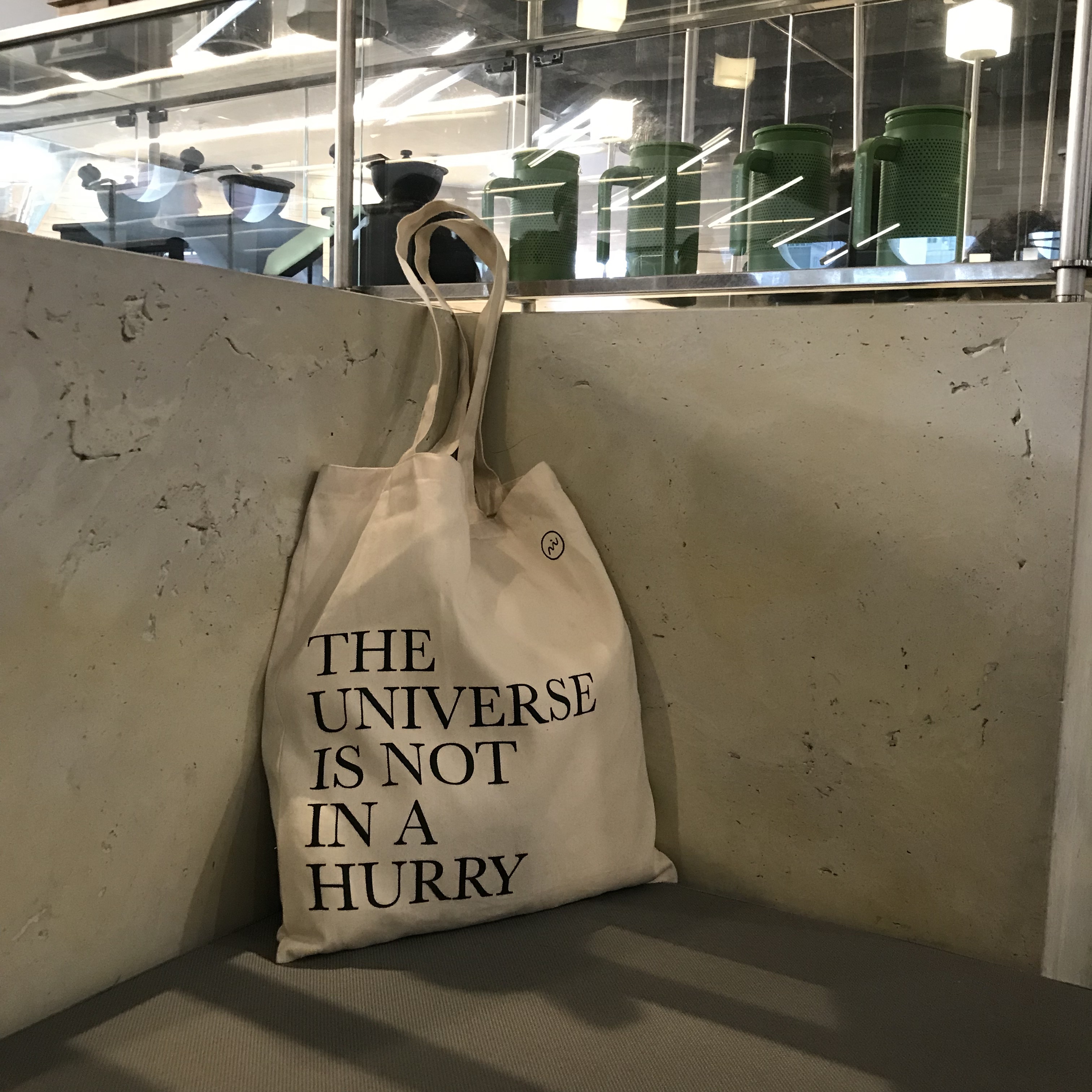 <b><p>The Universe Eco-bag European llege students</p></b><b><p>さらにユニバースエコバック欧州大学生シンプルな推薦インスタグラムはかなりのサラリーマンバッグ</p></b><br /><br /><p align='center'>