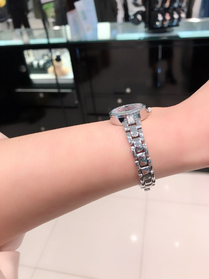 <b><p>OST Blue Pink Gradient Metal Watch OTW118303TSS</p></b><b><p>OST ブルーピンクグラデーションメタル時計OTW118303TSS 20代の女性</p></b><br /><br /><p align='center'>