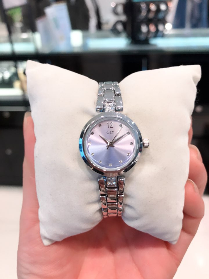 <b><p>OST Blue Pink Gradient Metal Watch OTW118303TSS</p></b><b><p>OST ブルーピンクグラデーションメタル時計OTW118303TSS 20代の女性</p></b><br /><br /><p align='center'>
