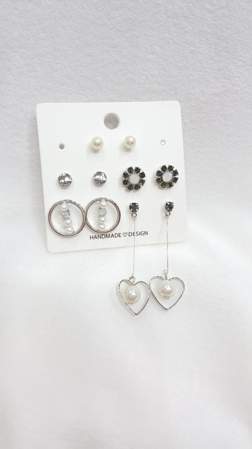 <b><p>EVENT Heart Prince 10 pie set gs Girl coordation</p></b><b><p>EVENT ハートプリンセス 10ピースセットピアス 女性コーディネ ゴクォル 高品位なスタイグ</p></b><br /><br /><p align='center'>