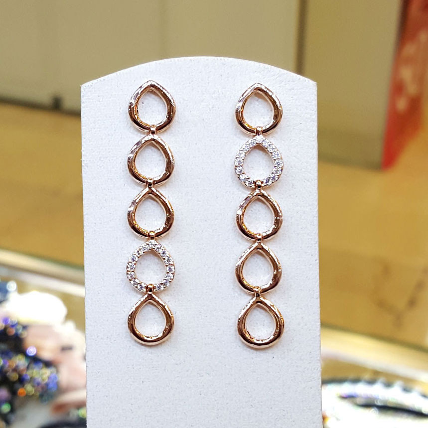 <b><p>Bollare Dangle eri SPE396 With edge Fast</p></b><b><p>ボラレ ダングル イヤリ SPE396 エッジのある 萌えアイテム 素敵な 実用的なギフト</p></b><br /><br /><p align='center'>