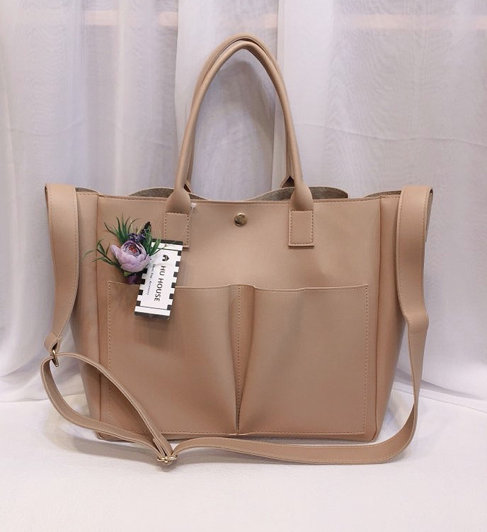 <b><p>Daily Pocket Shoulder Bag Tumbl Stylish 20</p></b><b><p>デイリーポケットショルダーバッグタンブラーバック収納力良いバッグコーディネート20貸し出し洗練された</p></b><br /><br /><p align='center'>