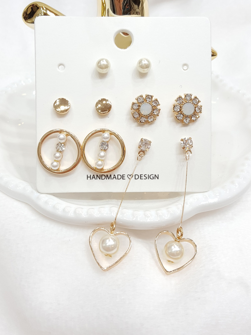 <b><p>EVENT Heart Prince 10 pie set gs Girl coordation</p></b><b><p>EVENT ハートプリンセス 10ピースセットピアス 女性コーディネ ゴクォル 高品位なスタイグ</p></b><br /><br /><p align='center'>