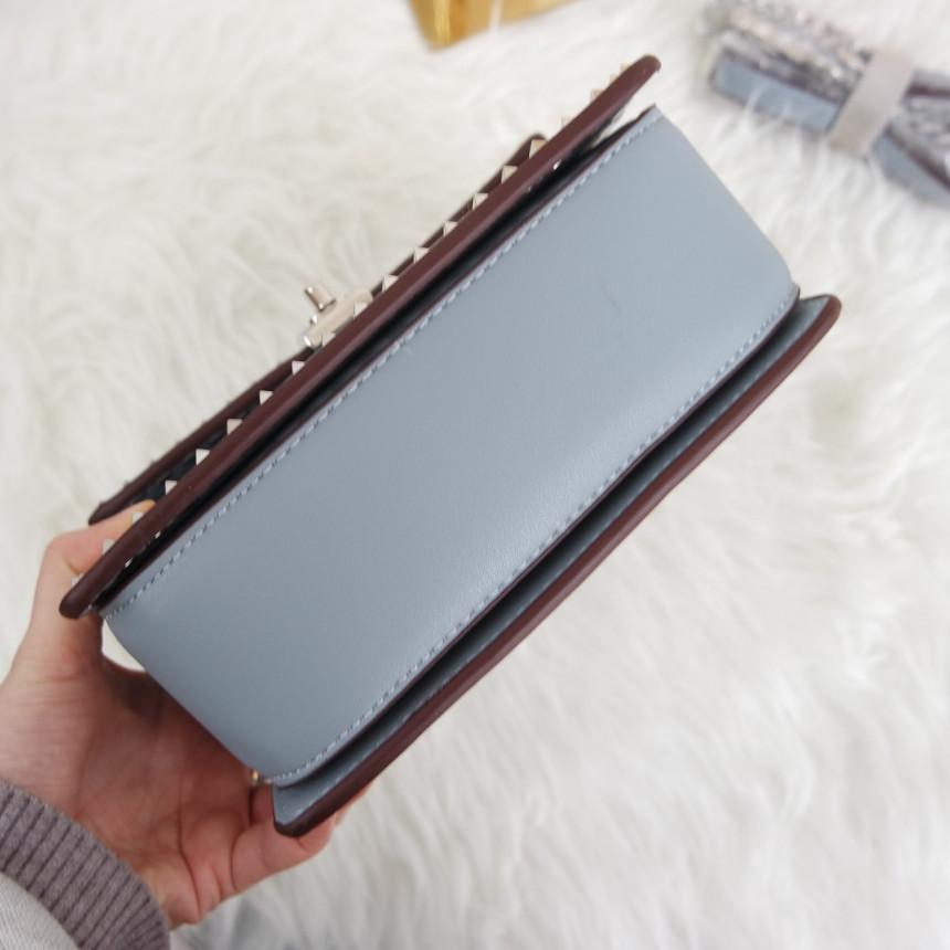 <b><p>3-Color Stud Chain Back ylish Lovely Ne Women's</p></b><b><p>3色のスタッドチェーンバックスタイリッシュなバッグ可愛いデルクアイテム女性らしいデザインショルダーバ</p></b><br /><br /><p align='center'>