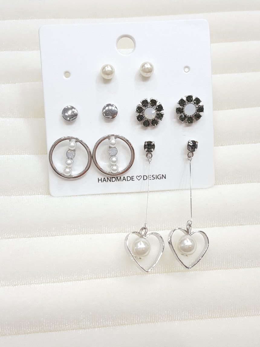 <b><p>EVENT Heart Prince 10 pie set gs Girl coordation</p></b><b><p>EVENT ハートプリンセス 10ピースセットピアス 女性コーディネ ゴクォル 高品位なスタイグ</p></b><br /><br /><p align='center'>