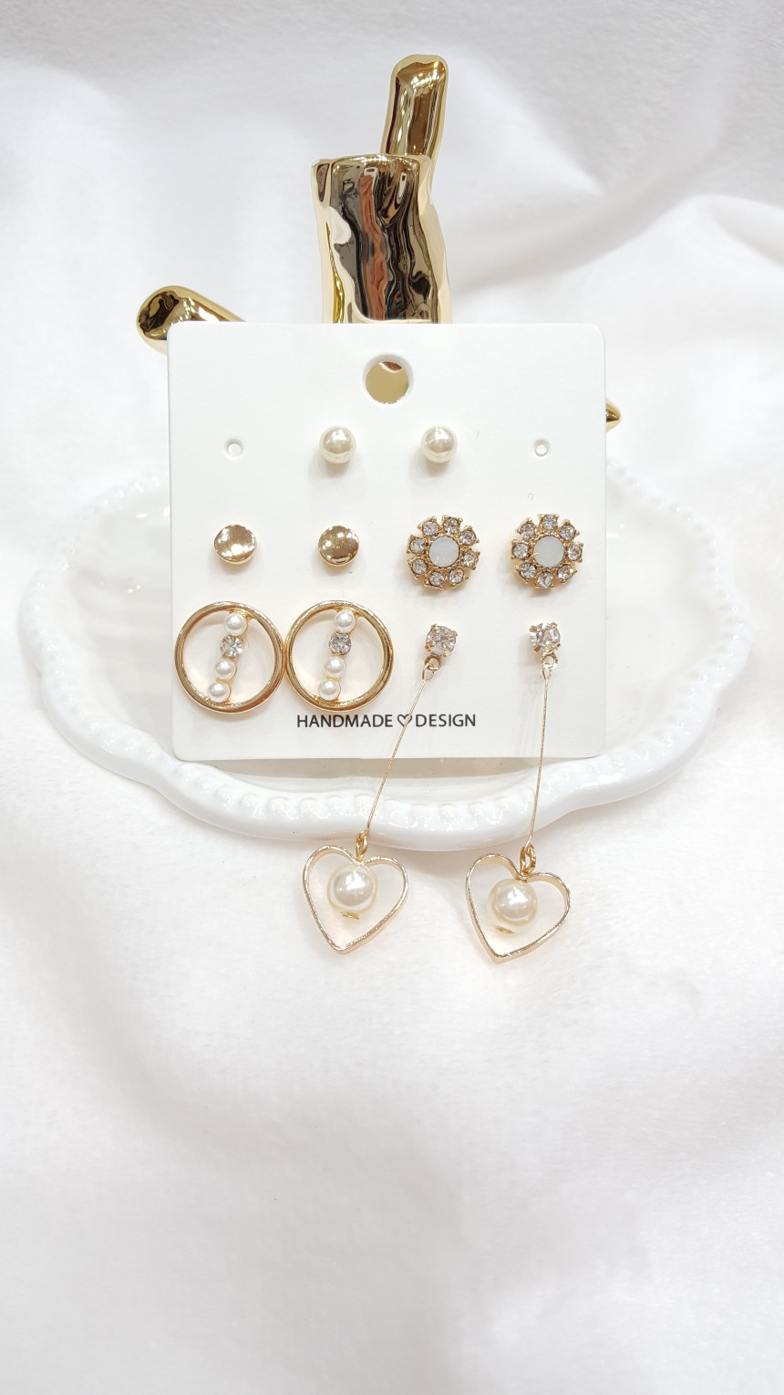 <b><p>EVENT Heart Prince 10 pie set gs Girl coordation</p></b><b><p>EVENT ハートプリンセス 10ピースセットピアス 女性コーディネ ゴクォル 高品位なスタイグ</p></b><br /><br /><p align='center'>