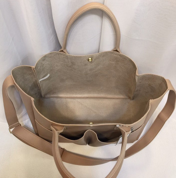 <b><p>Daily Pocket Shoulder Bag Tumbl Stylish 20</p></b><b><p>デイリーポケットショルダーバッグタンブラーバック収納力良いバッグコーディネート20貸し出し洗練された</p></b><br /><br /><p align='center'>