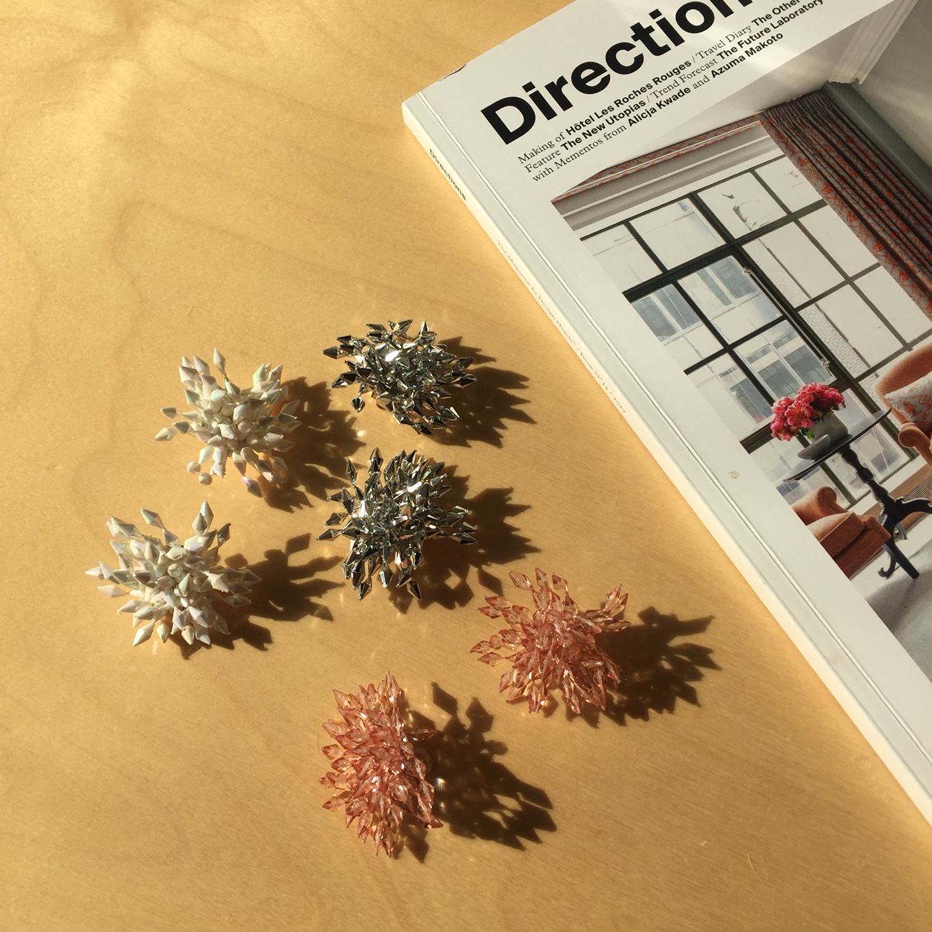 <b><p>Kim Hee Sun and Na Yog Flower earrings Small</p></b><b><p>キム・ヒソン、キム・ナヨンst 花のイヤリング スモールサイズ、 グィチ可能 トーク運転</p></b><br /><br /><p align='center'>