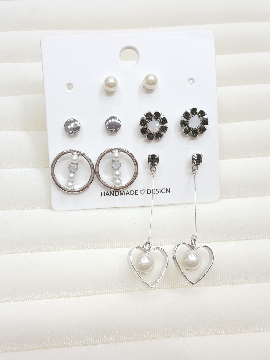 <b><p>EVENT Heart Prince 10 pie set gs Girl coordation</p></b><b><p>EVENT ハートプリンセス 10ピースセットピアス 女性コーディネ ゴクォル 高品位なスタイグ</p></b><br /><br /><p align='center'>