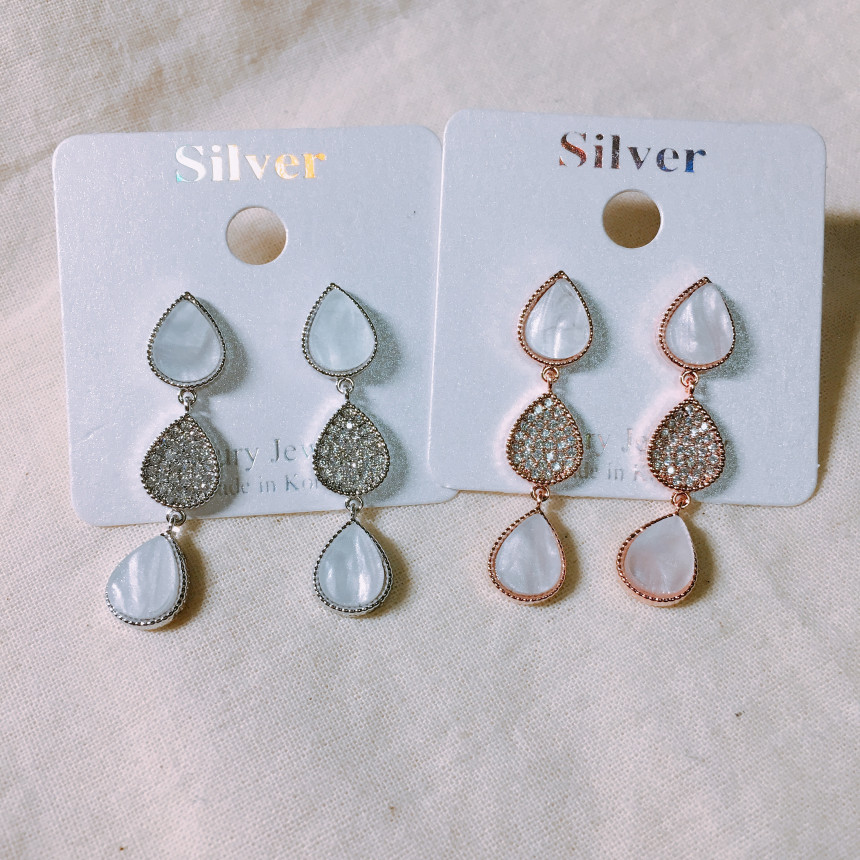 <b><p>Luce Drop Ear rings 2color LKJ1155 attractive</p></b><b><p>ルーチェ 螺鈿水滴ドロップイヤリング 2色 LKJ1155 魅力的な 女性が好きなギフト</p></b><br /><br /><p align='center'>
