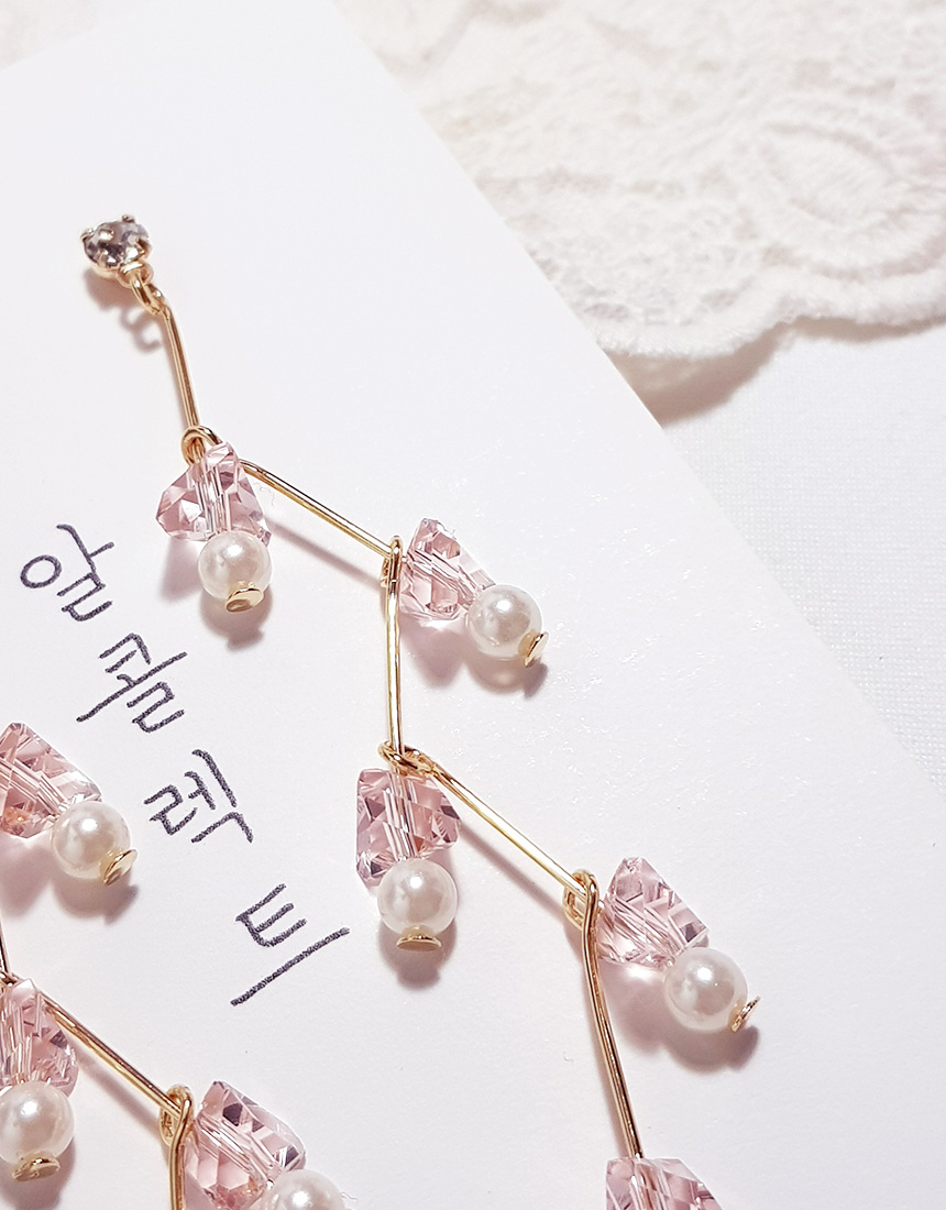 <b><p>spring zigzag Biz ear 3color Pierc Drop shp</p></b><b><p>春 ジグザグ ビーズ イヤリング グィチ 3色 耳ドリル ドロップ ショッピモール</p></b><br /><br /><p align='center'>
