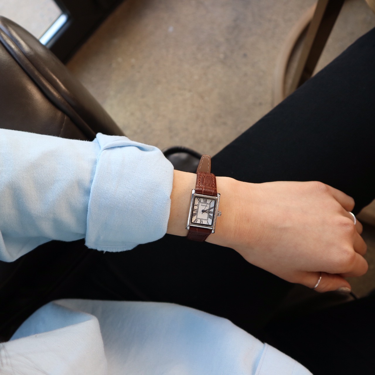 <b><p>Mourning Same day shipp Tank solo female</p></b><b><p>無排 即日発送 タンクソロ 女性 正方形 レザー 時計 2色 手首 シンプルな おすすめ</p></b><br /><br /><p align='center'>