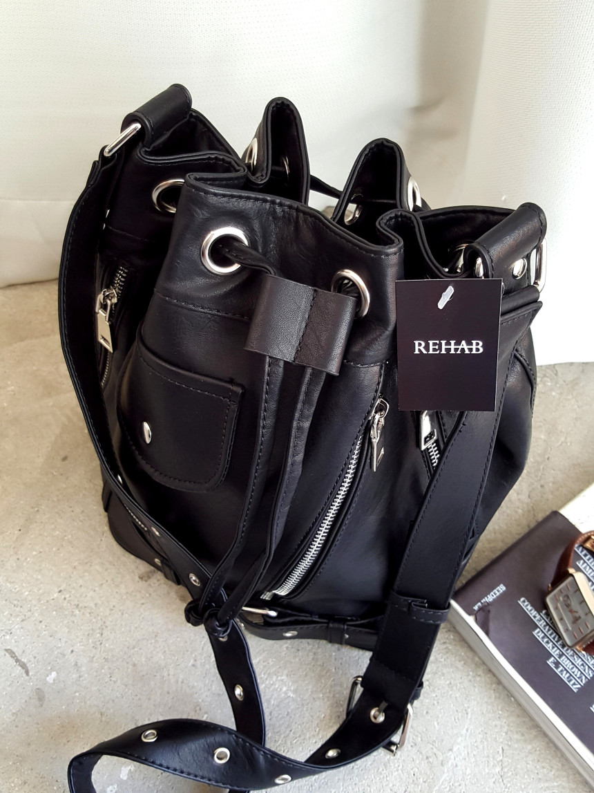 <b><p>Ride bucket bag More style Stis Chic Oung</p></b><b><p>ライドバケットバックドベクよりバッグよりスタイルシックなファッションの外出ルックコーディネートデート</p></b><br /><br /><p align='center'>