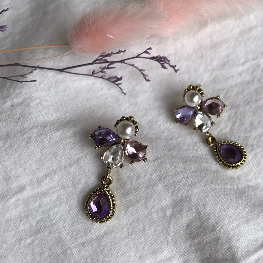 <b><p>Possible eaves Jian Antique Drop Earrings</p></b><b><p>グィチ可能 ジャン アンティーク ドロップイヤリング キュービックジルコニアが フェミニンな感性ムー</p></b><br /><br /><p align='center'>