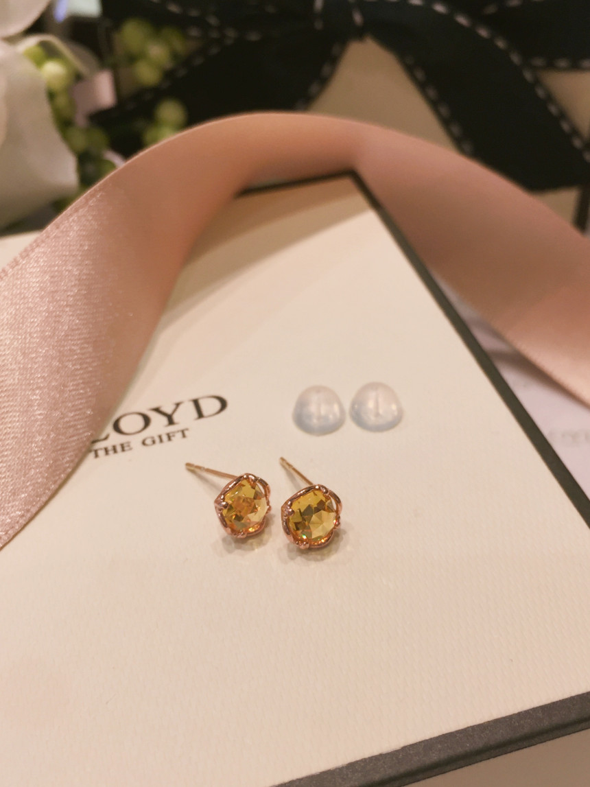 <b><p>Lloyd Rose Cut Birthstone earring LPTH4015</p></b><b><p>ロイド ローズカット 誕生石 イヤリング LPTH4015 20代の女性 車道女</p></b><br /><br /><p align='center'>