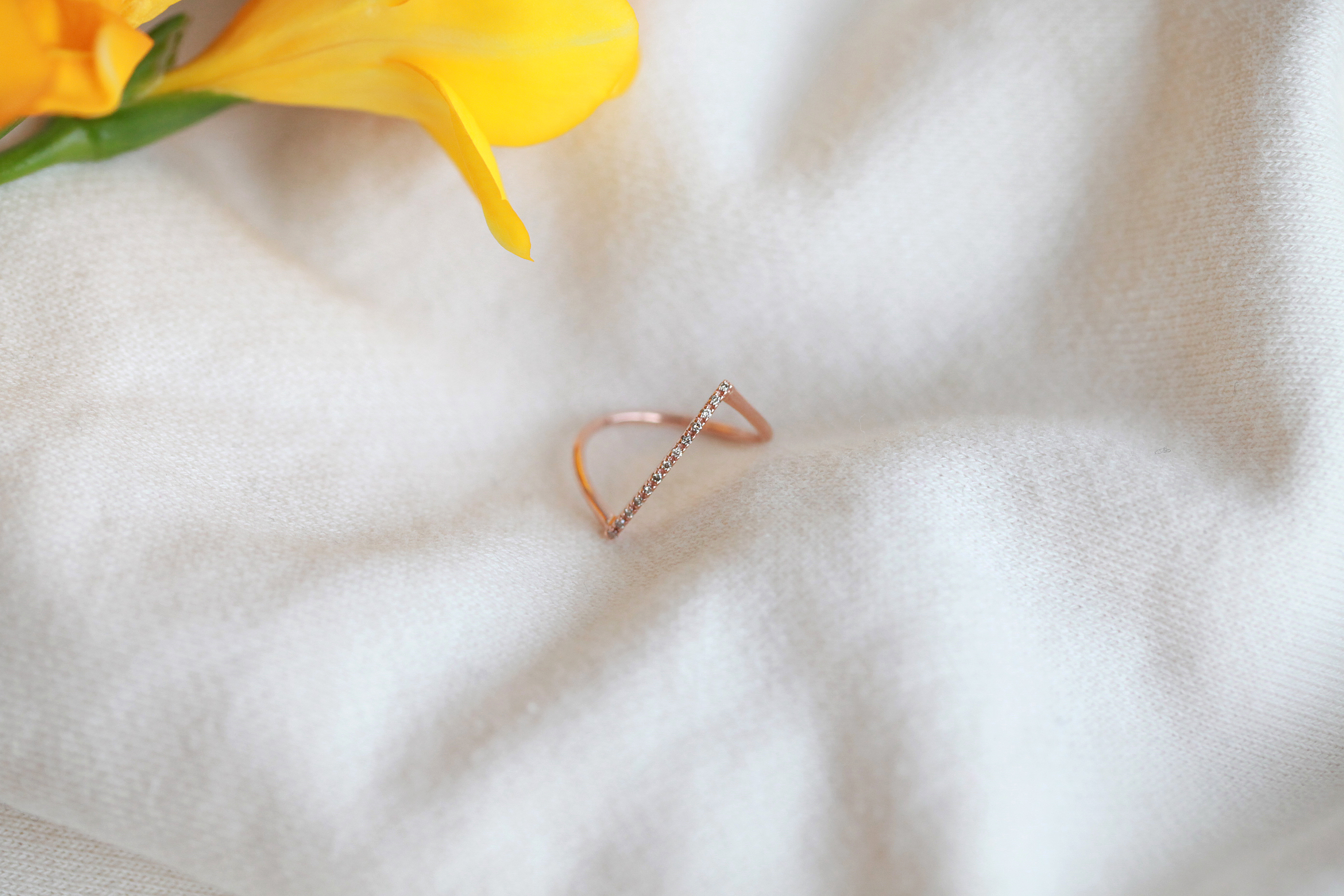 <b><p>Rose Gold simple diagonal Cogc Dmd Detecti</p></b><b><p>ローズゴールド シンプル 斜線 コニャックダイヤ 検知リング14k ユニークなジュエリー</p></b><br /><br /><p align='center'>