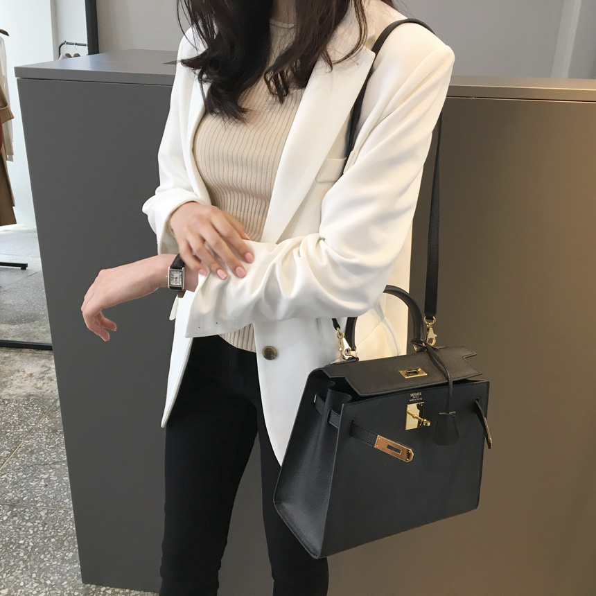 <b><p>square leather clock 2cor Brown bla Cssic</p></b><b><p>スクエア レザー 時計 2色 ブラウン ック クラシ手首 シルバーフレーム 女性</p></b><br /><br /><p align='center'>