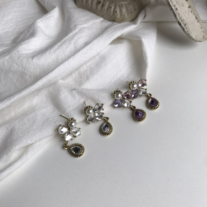 <b><p>Possible eaves Jian Antique Drop Earrings</p></b><b><p>グィチ可能 ジャン アンティーク ドロップイヤリング キュービックジルコニアが フェミニンな感性ムー</p></b><br /><br /><p align='center'>