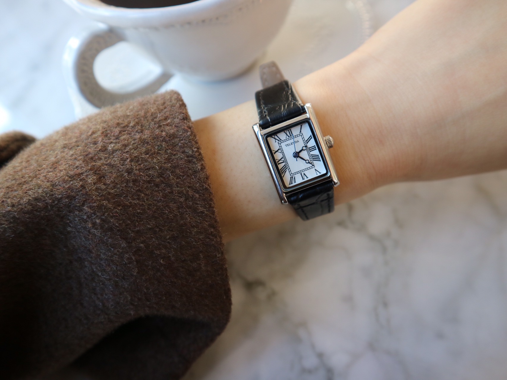 <b><p>Mourning Same day shipp Tank solo female</p></b><b><p>無排 即日発送 タンクソロ 女性 正方形 レザー 時計 2色 手首 シンプルな おすすめ</p></b><br /><br /><p align='center'>