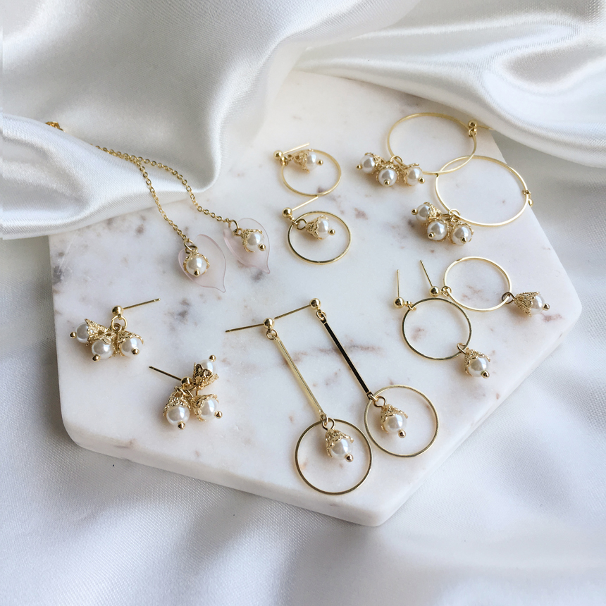 <b><p>1+1 Pearl Drop ring collection set Anque</p></b><b><p>1 + 真珠 ドロップ イヤリング コレクション セット アンティーク オンバル</p></b><br /><br /><p align='center'>