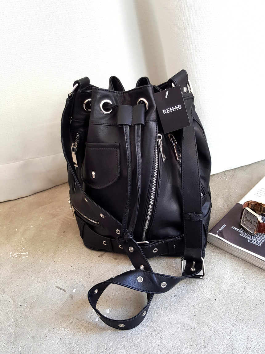 <b><p>Ride bucket bag More style Stis Chic Oung</p></b><b><p>ライドバケットバックドベクよりバッグよりスタイルシックなファッションの外出ルックコーディネートデート</p></b><br /><br /><p align='center'>