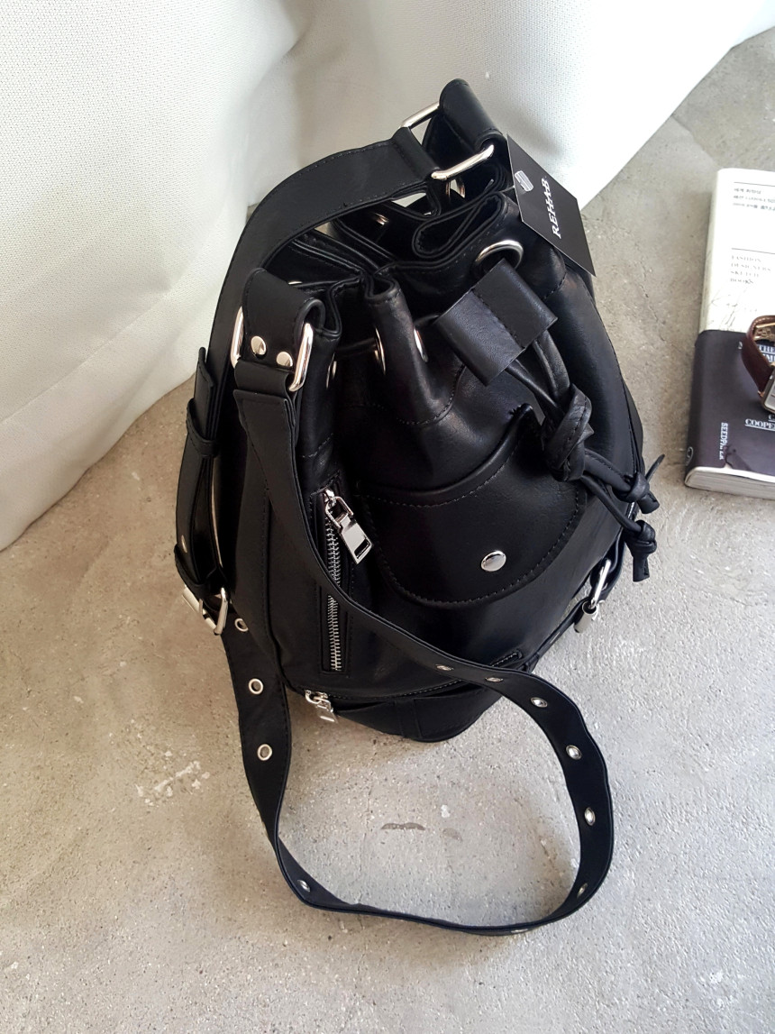 <b><p>Ride bucket bag More style Stis Chic Oung</p></b><b><p>ライドバケットバックドベクよりバッグよりスタイルシックなファッションの外出ルックコーディネートデート</p></b><br /><br /><p align='center'>