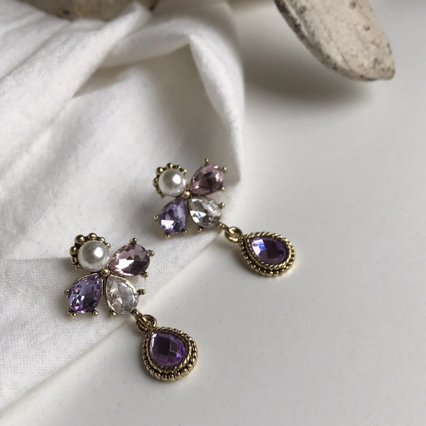 <b><p>Possible eaves Jian Antique Drop Earrings</p></b><b><p>グィチ可能 ジャン アンティーク ドロップイヤリング キュービックジルコニアが フェミニンな感性ムー</p></b><br /><br /><p align='center'>