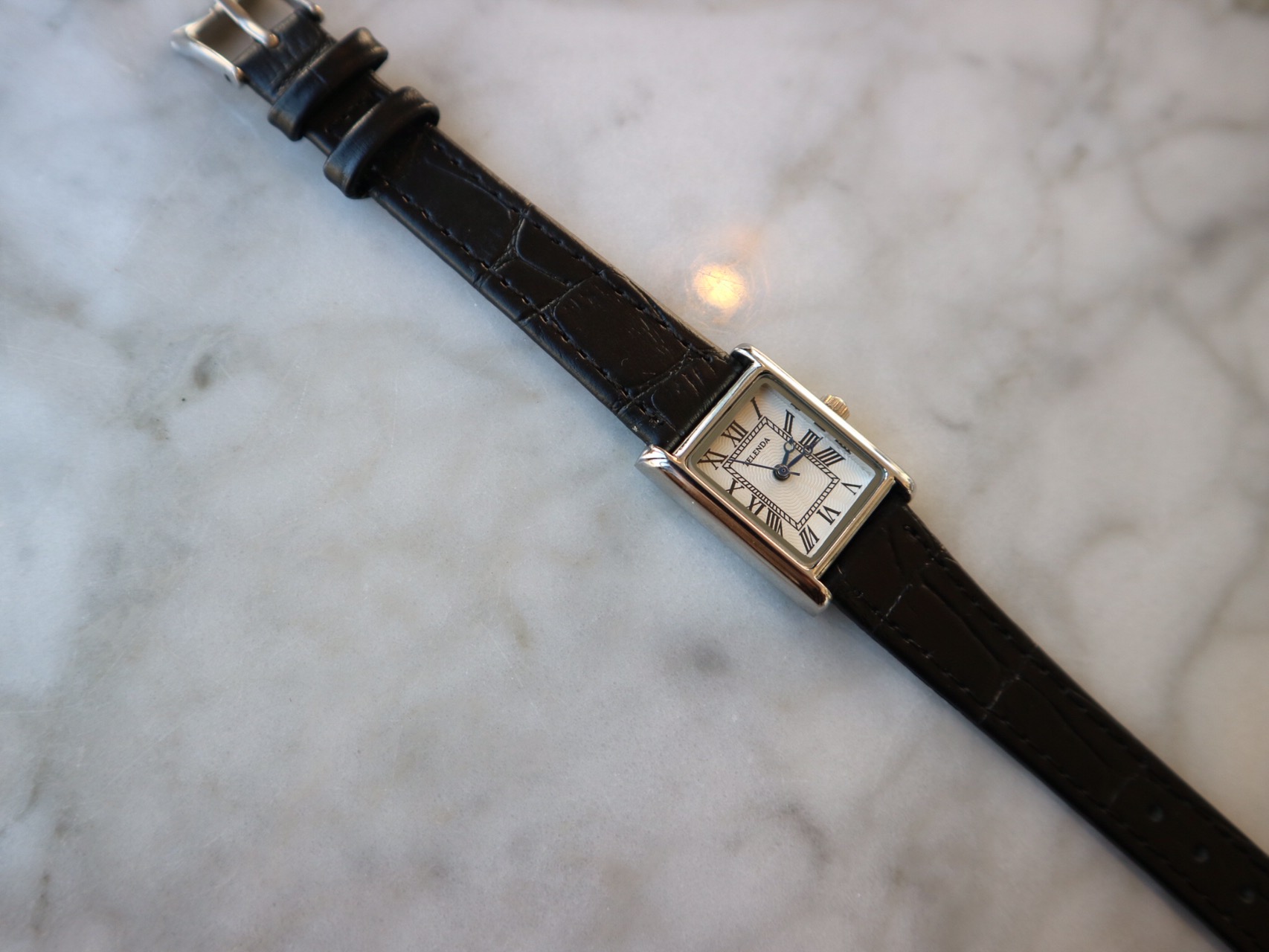 <b><p>Mourning Same day shipp Tank solo female</p></b><b><p>無排 即日発送 タンクソロ 女性 正方形 レザー 時計 2色 手首 シンプルな おすすめ</p></b><br /><br /><p align='center'>