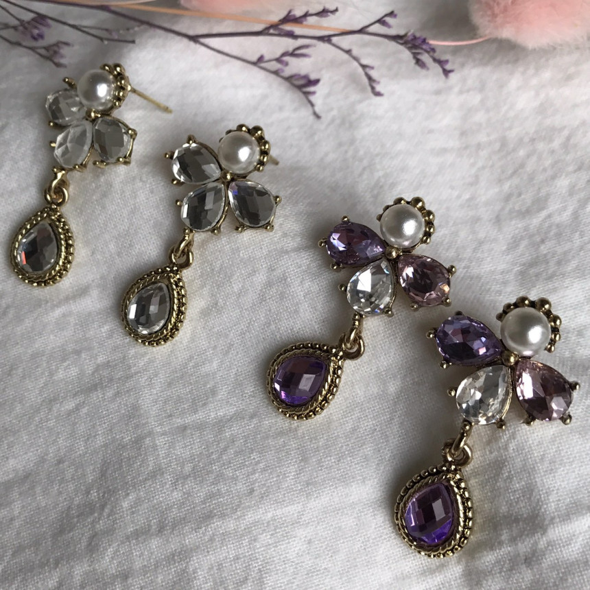 <b><p>Possible eaves Jian Antique Drop Earrings</p></b><b><p>グィチ可能 ジャン アンティーク ドロップイヤリング キュービックジルコニアが フェミニンな感性ムー</p></b><br /><br /><p align='center'>