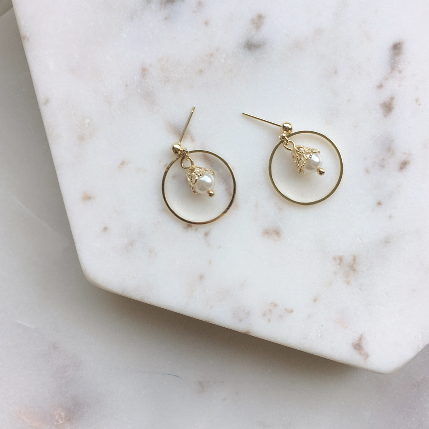 <b><p>1+1 Pearl Drop ring collection set Anque</p></b><b><p>1 + 真珠 ドロップ イヤリング コレクション セット アンティーク オンバル</p></b><br /><br /><p align='center'>