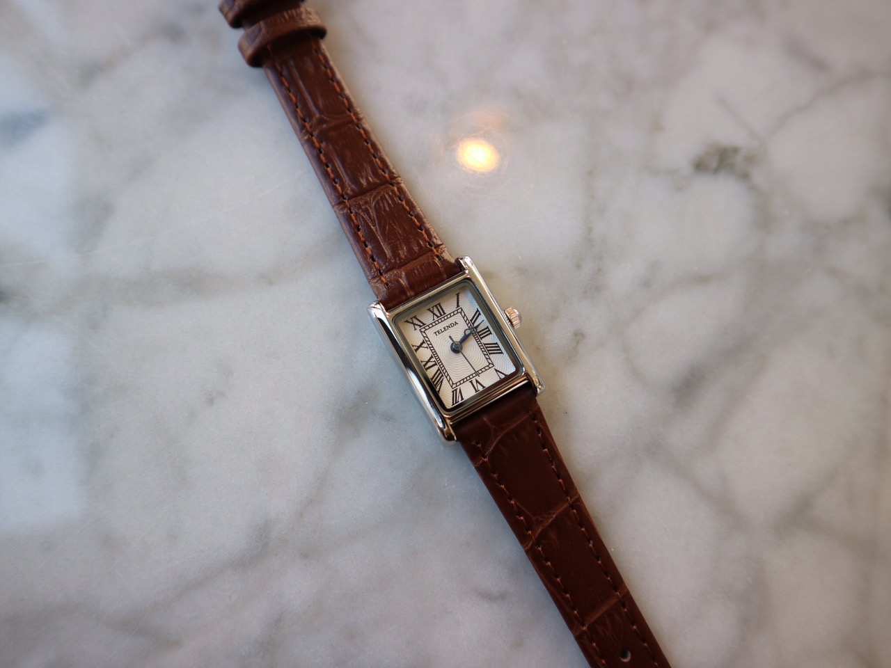 <b><p>Mourning Same day shipp Tank solo female</p></b><b><p>無排 即日発送 タンクソロ 女性 正方形 レザー 時計 2色 手首 シンプルな おすすめ</p></b><br /><br /><p align='center'>