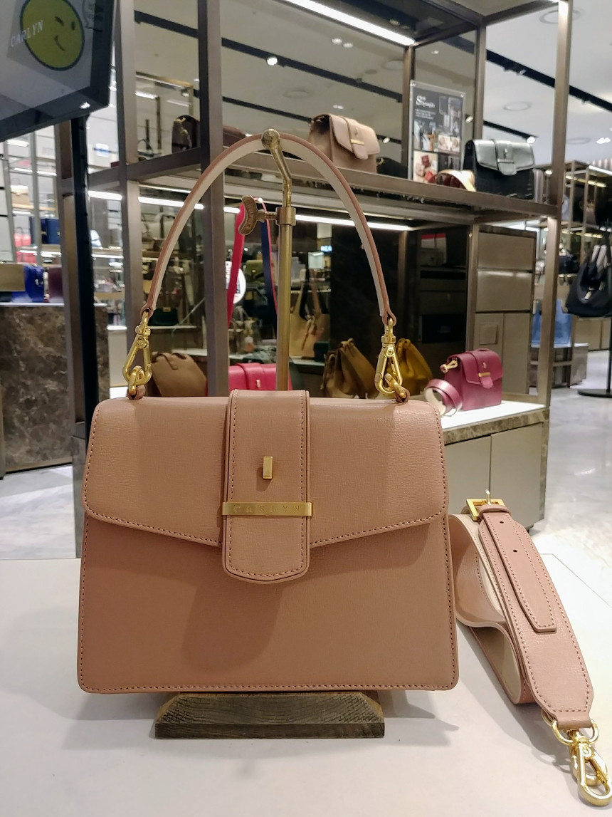 <b><p>Carlin New Hester Small H78166010</p></b><b><p>カーリンニューヘスタースモールS H78166010</p></b><br /><br /><p align='center'>