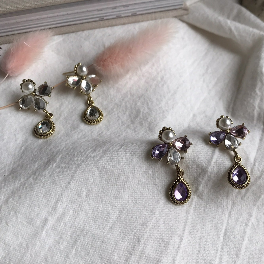 <b><p>Possible eaves Jian Antique Drop Earrings</p></b><b><p>グィチ可能 ジャン アンティーク ドロップイヤリング キュービックジルコニアが フェミニンな感性ムー</p></b><br /><br /><p align='center'>