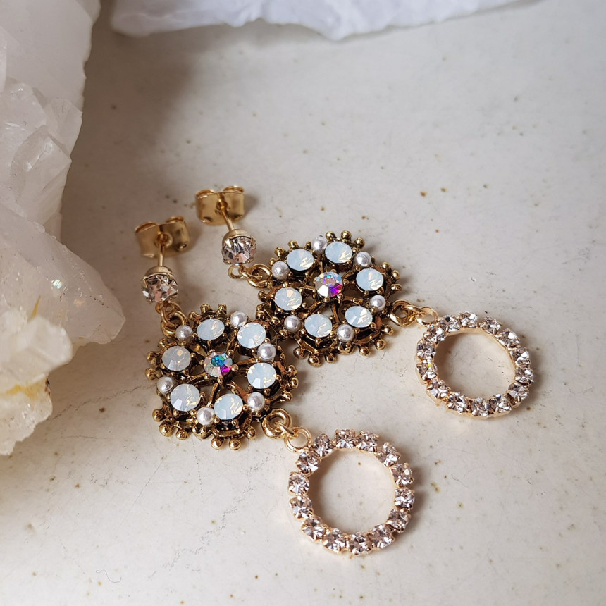 <b><p>Leete Opal cubic Drop Earrings Antique Stylish</p></b><b><p>ルテ オパールキュービック ドロップイヤリング アンティーク スタイリッシュル 女性なコーディネート</p></b><br /><br /><p align='center'>