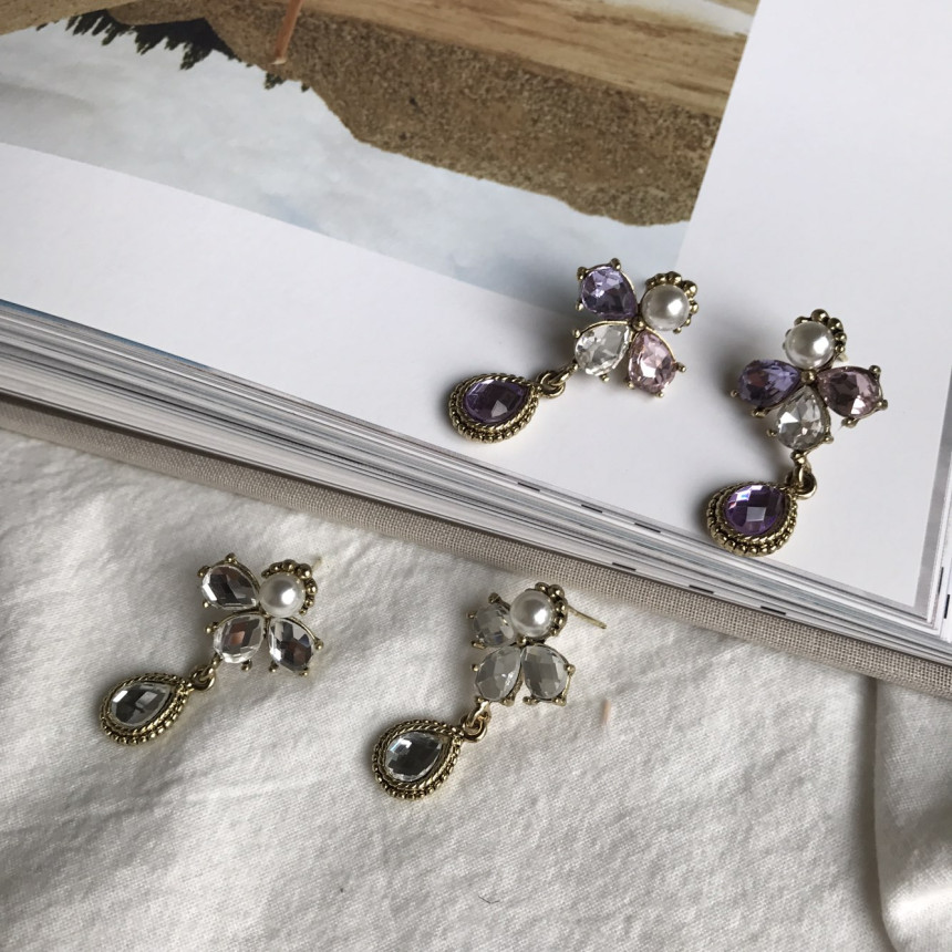 <b><p>Possible eaves Jian Antique Drop Earrings</p></b><b><p>グィチ可能 ジャン アンティーク ドロップイヤリング キュービックジルコニアが フェミニンな感性ムー</p></b><br /><br /><p align='center'>