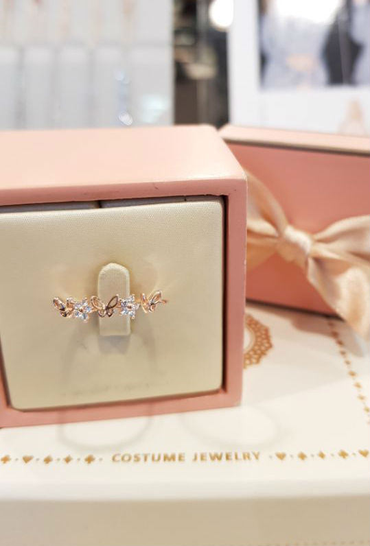 <b><p>Clu Spring Butterfly silv Fendship CLRR183001</p></b><b><p>クルー 春 バタフライ シルバー 友情リング CLRR183001 デイリーシステム</p></b><br /><br /><p align='center'>