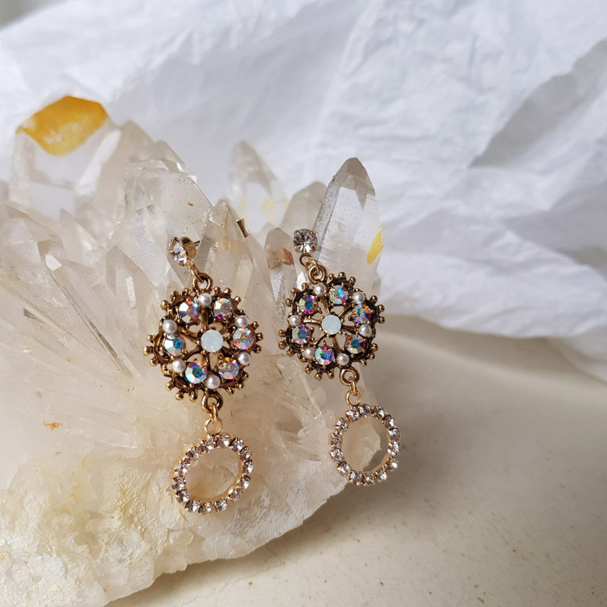 <b><p>Leete Opal cubic Drop Earrings Antique Stylish</p></b><b><p>ルテ オパールキュービック ドロップイヤリング アンティーク スタイリッシュル 女性なコーディネート</p></b><br /><br /><p align='center'>