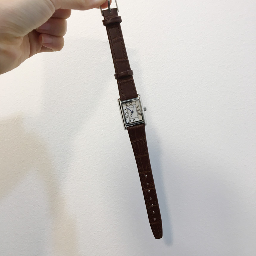 <b><p>square leather clock 2cor Brown bla Cssic</p></b><b><p>スクエア レザー 時計 2色 ブラウン ック クラシ手首 シルバーフレーム 女性</p></b><br /><br /><p align='center'>