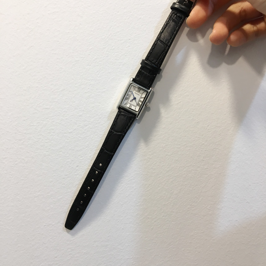 <b><p>square leather clock 2cor Brown bla Cssic</p></b><b><p>スクエア レザー 時計 2色 ブラウン ック クラシ手首 シルバーフレーム 女性</p></b><br /><br /><p align='center'>