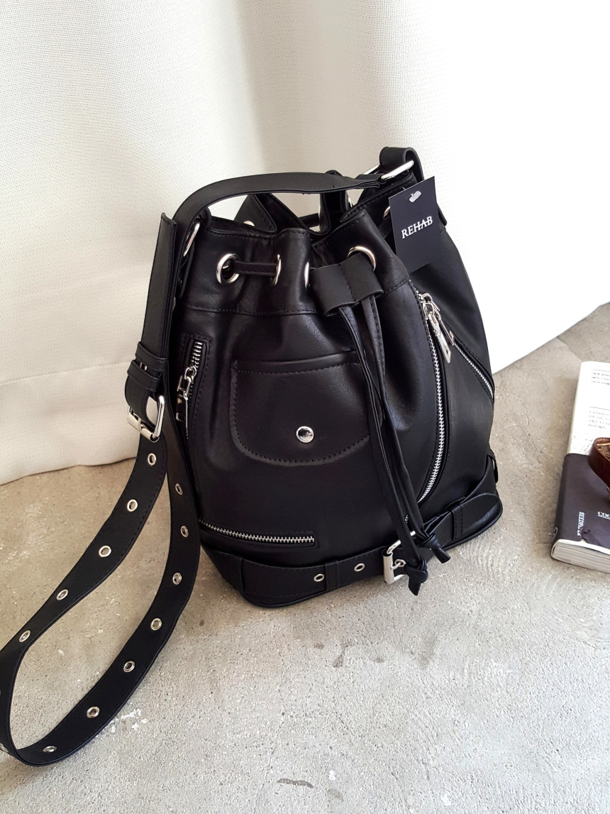 <b><p>Ride bucket bag More style Stis Chic Oung</p></b><b><p>ライドバケットバックドベクよりバッグよりスタイルシックなファッションの外出ルックコーディネートデート</p></b><br /><br /><p align='center'>