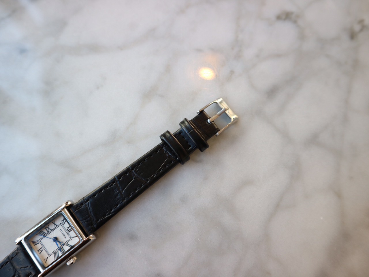 <b><p>Mourning Same day shipp Tank solo female</p></b><b><p>無排 即日発送 タンクソロ 女性 正方形 レザー 時計 2色 手首 シンプルな おすすめ</p></b><br /><br /><p align='center'>