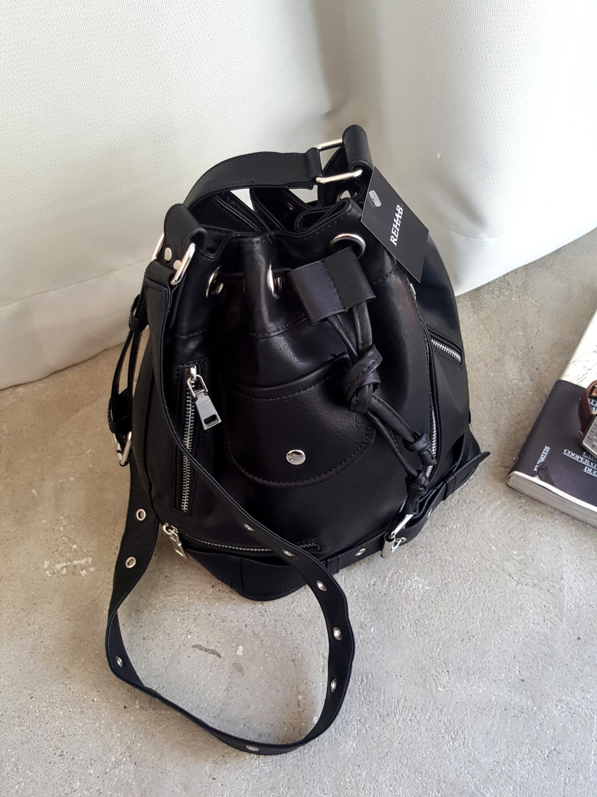 <b><p>Ride bucket bag More style Stis Chic Oung</p></b><b><p>ライドバケットバックドベクよりバッグよりスタイルシックなファッションの外出ルックコーディネートデート</p></b><br /><br /><p align='center'>
